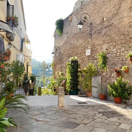 Dimora Ripicella Aparthotel 3*